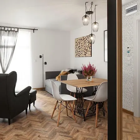 Miod Malvina Apartamenty Krynica-Zdrój Esterno foto